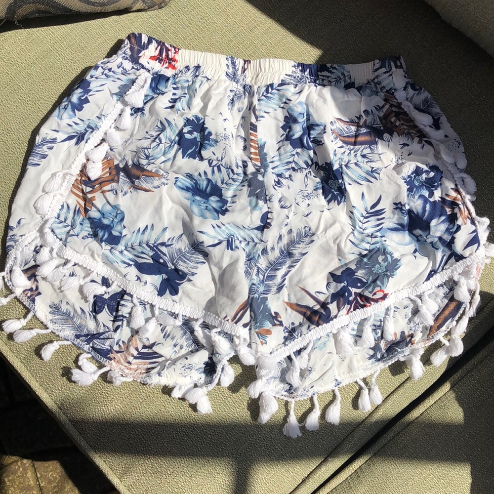 floral shorts
